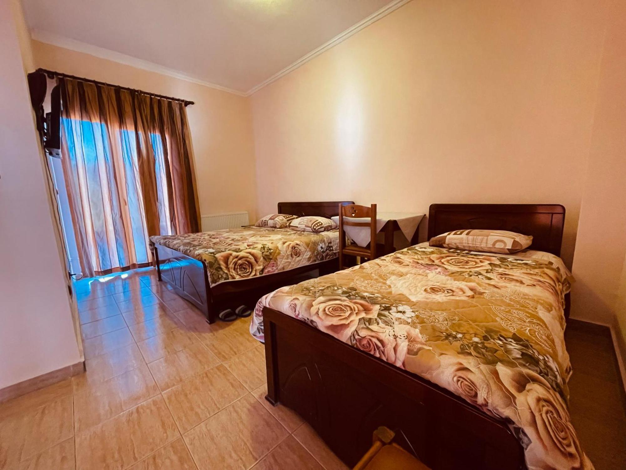 Hotel Paradise Bilisht Exterior foto